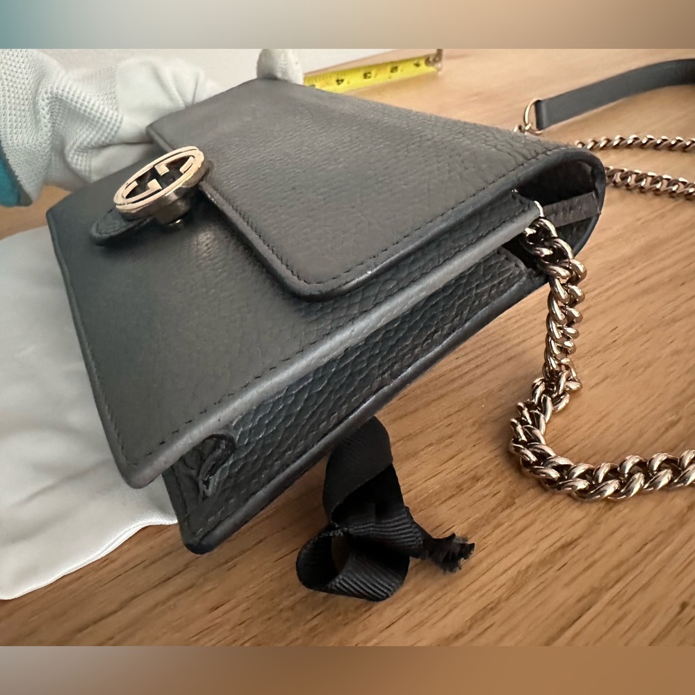 Gucci Dollar Calfskin Interlocking G Wallet On Chain with dustbag and COA - Picture 7 of 15